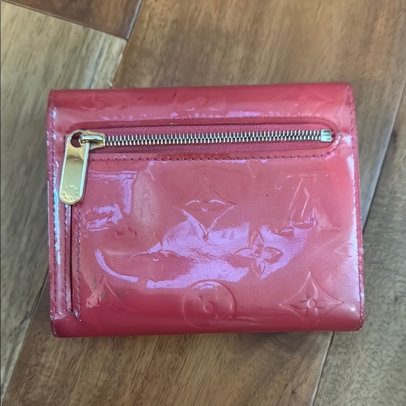 Louis Vuitton Vernis Koala Wallet - Picture 2 of 6